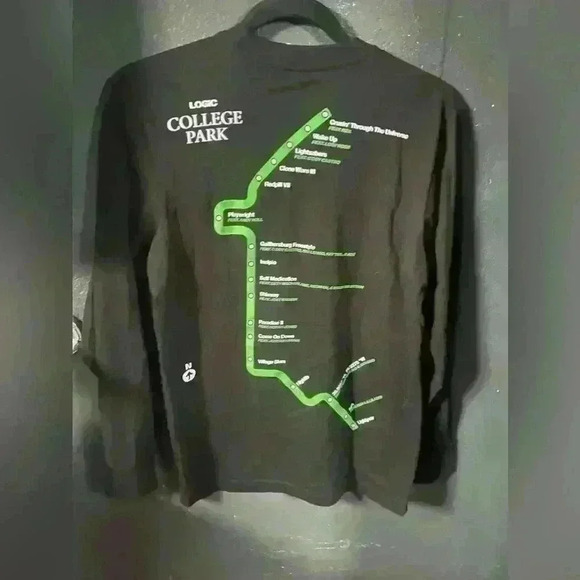 Men’s Logic College Park Black Long Sleeve Tour Tshirt Small - Picture 2 of 5